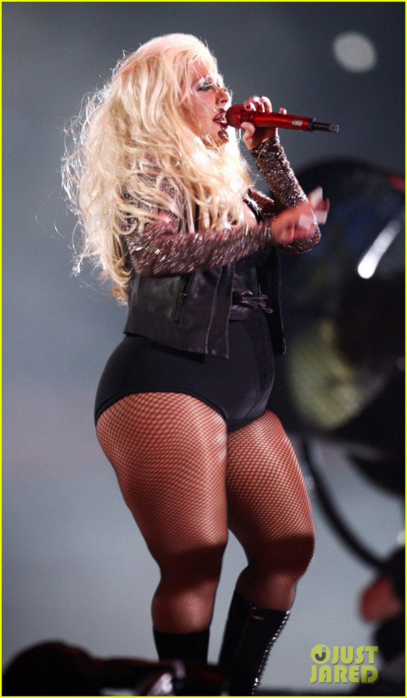 Christina Aguilera Hot Butt Photos-17