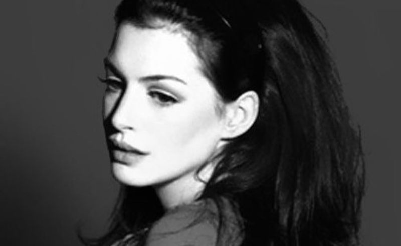 Hot Photos of Anne Hathaway To Make Your Day