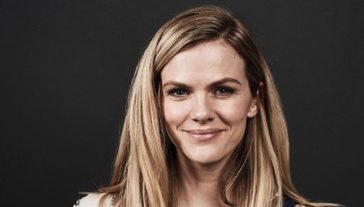 14 Hot Photos of Brooklyn Decker Which Are Just Too Hot To Handle - The