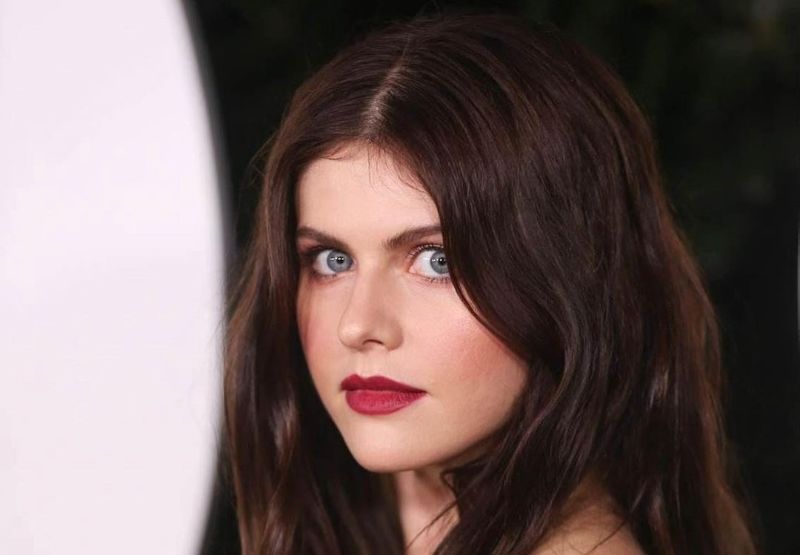 Unseen Hot Photos of Alexandra Daddario