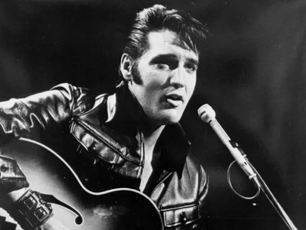 Elvis Presley - Sexiest Male Singers of all Time
