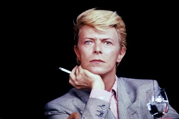 david bowie - Sexiest Male Singers of all Time