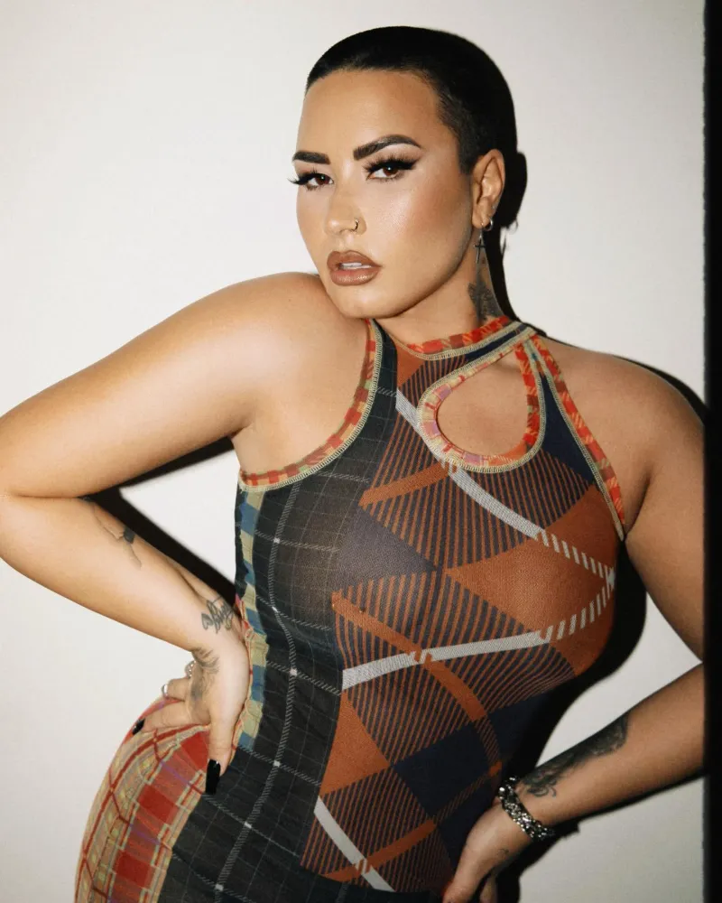 Demi Lovato Top Hottest Singers in the world