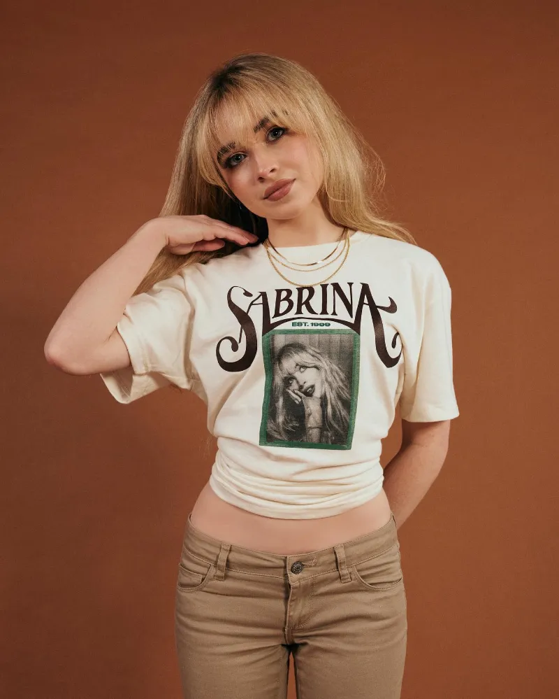 Sabrina Carpenter Top Hottest Singers in the world